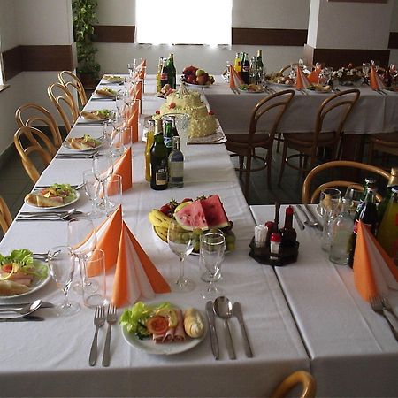 Hotel Club Vranovská Ves Esterno foto