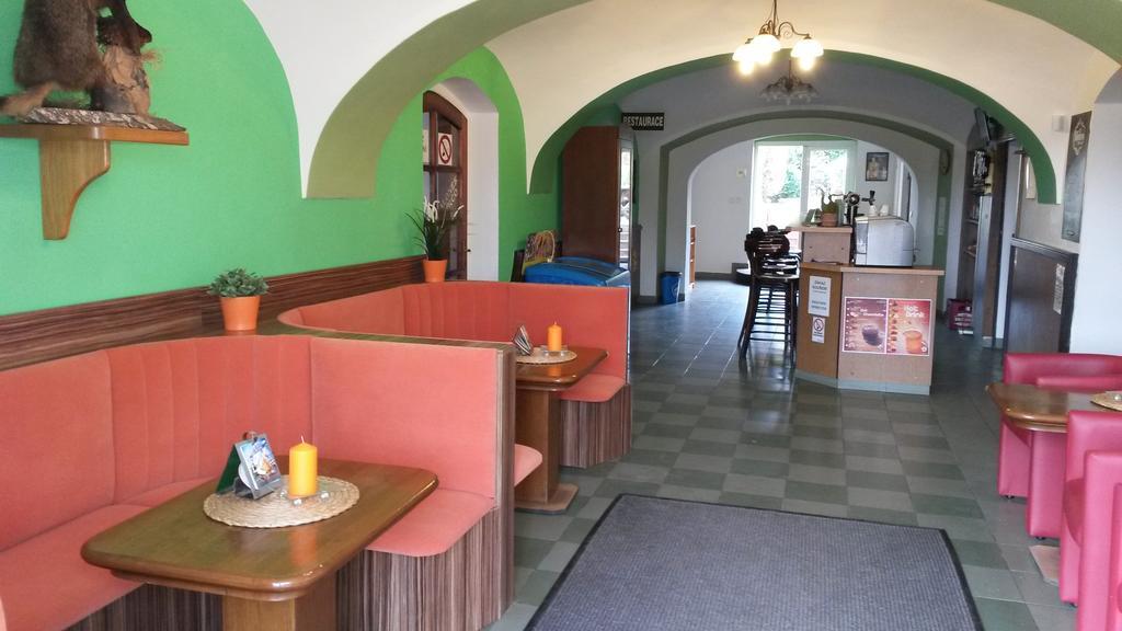 Hotel Club Vranovská Ves Esterno foto