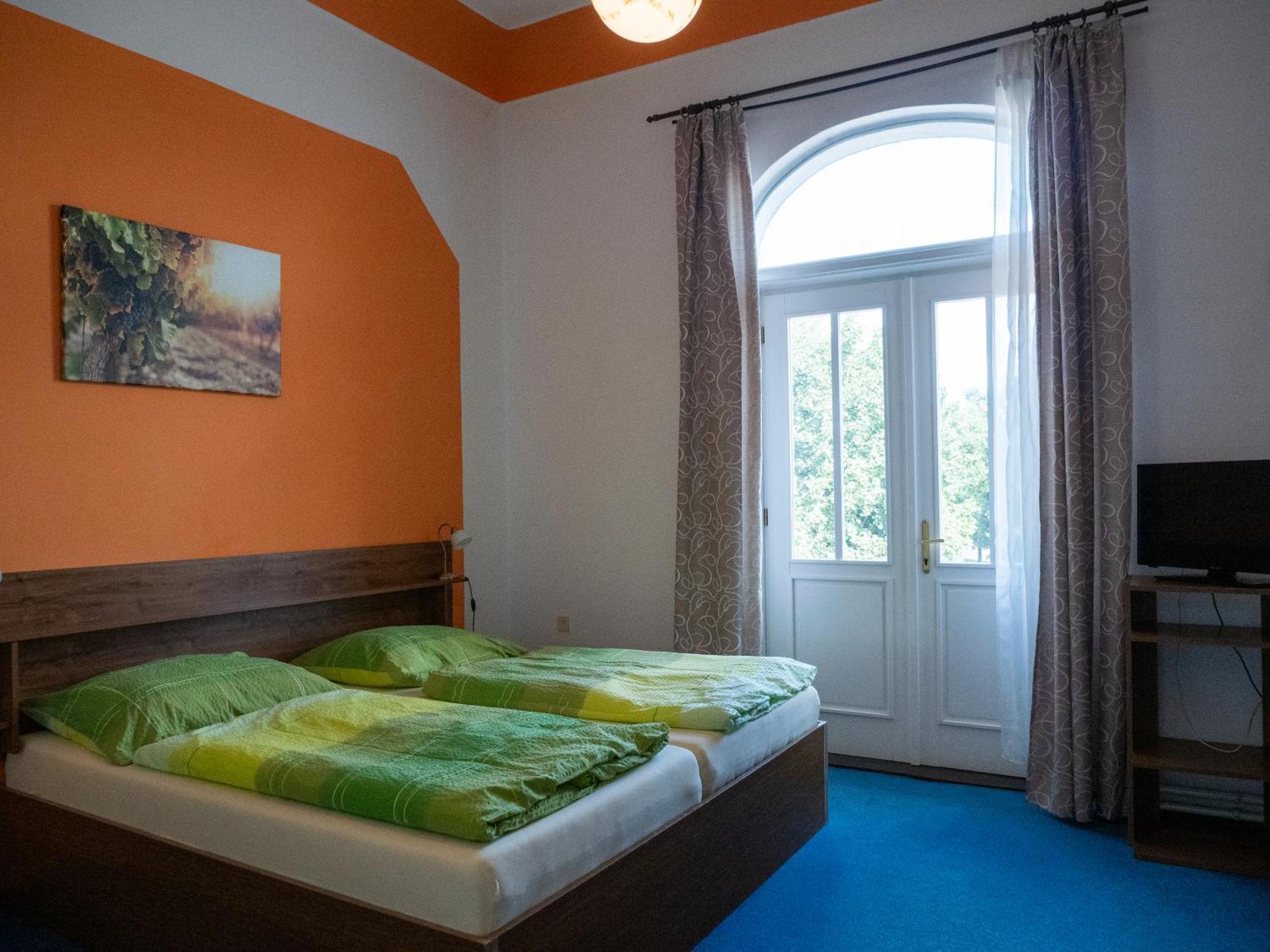 Hotel Club Vranovská Ves Esterno foto