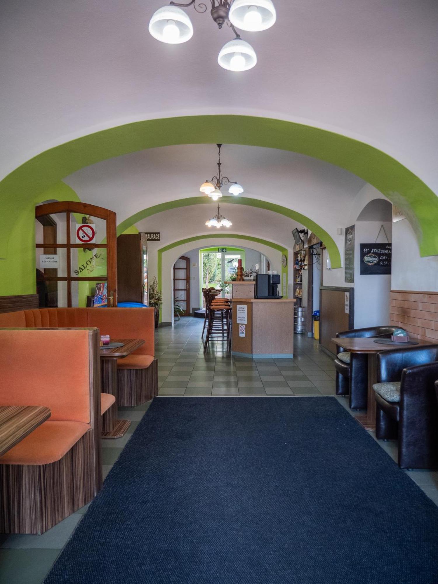 Hotel Club Vranovská Ves Esterno foto