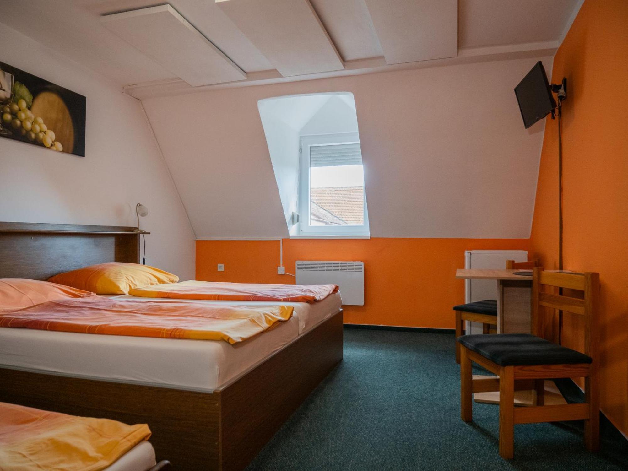 Hotel Club Vranovská Ves Esterno foto