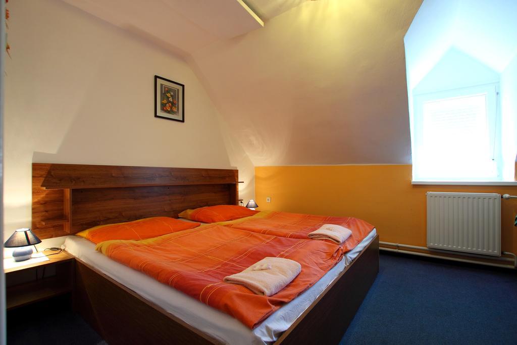 Hotel Club Vranovská Ves Esterno foto