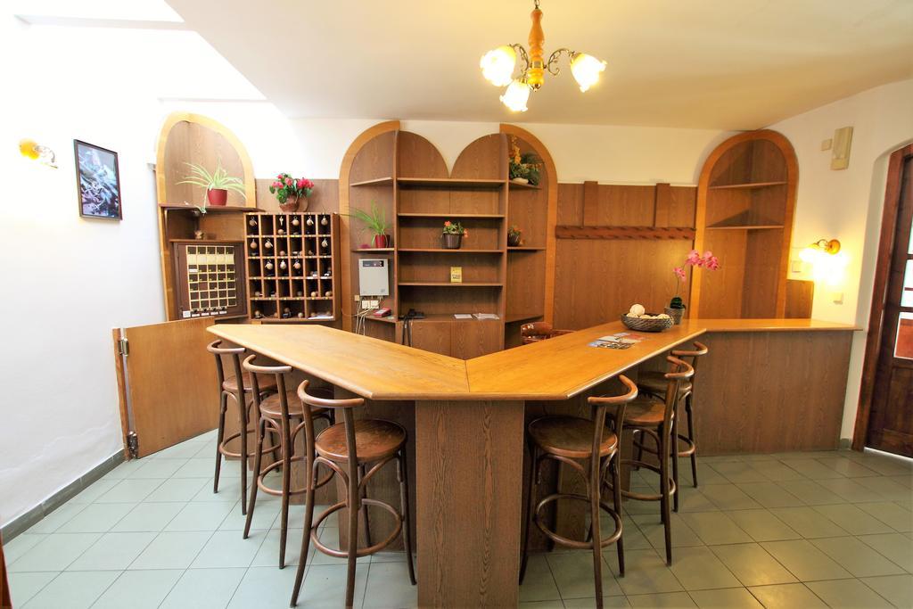 Hotel Club Vranovská Ves Esterno foto